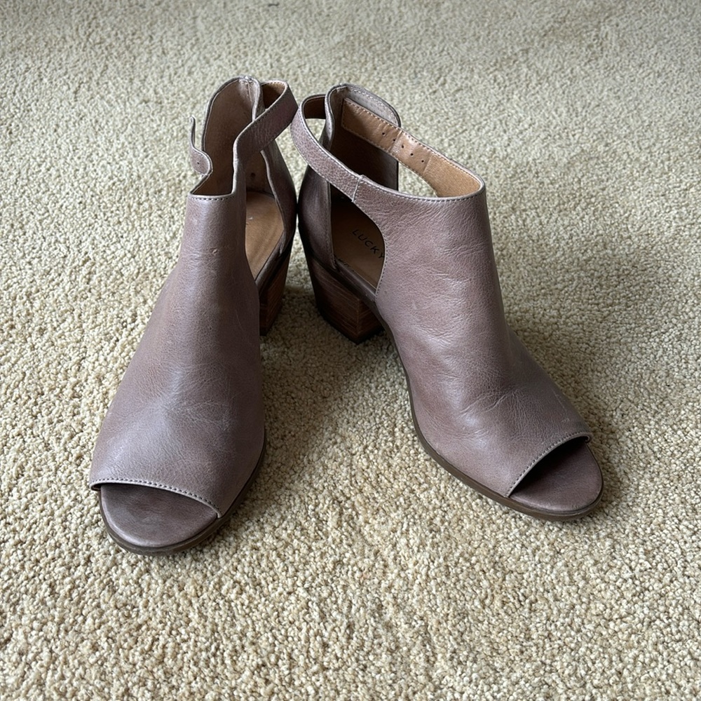 Lucky Heels